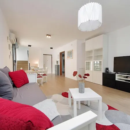 Apartment Il Villino Di Adelchi By Domusdimore Rom