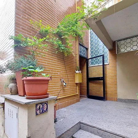 Apartment Il Villino Di Adelchi By Domusdimore